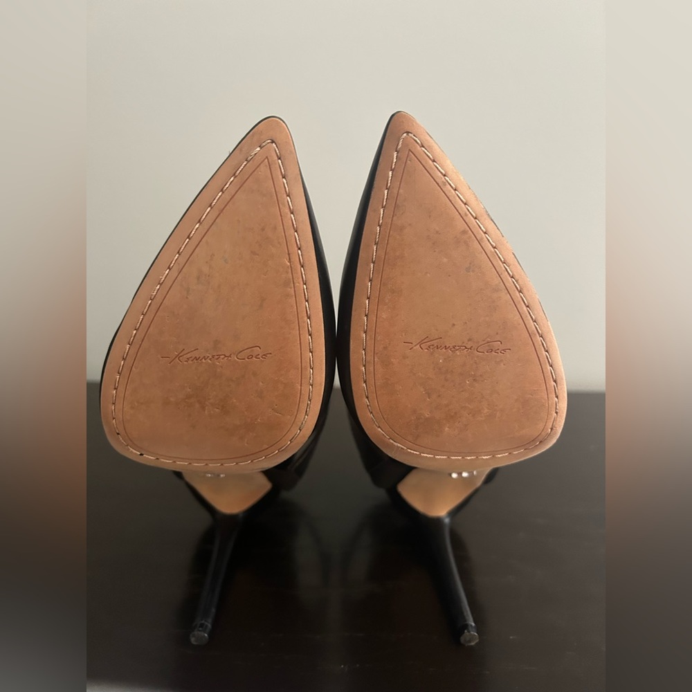 Kenneth Cole black unique heels Size 9 - Picture 5 of 10